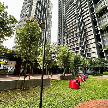Millerz Square Mid Valley, Old Klang Road By Rverse Suite Kuala Lumpur Exterior photo